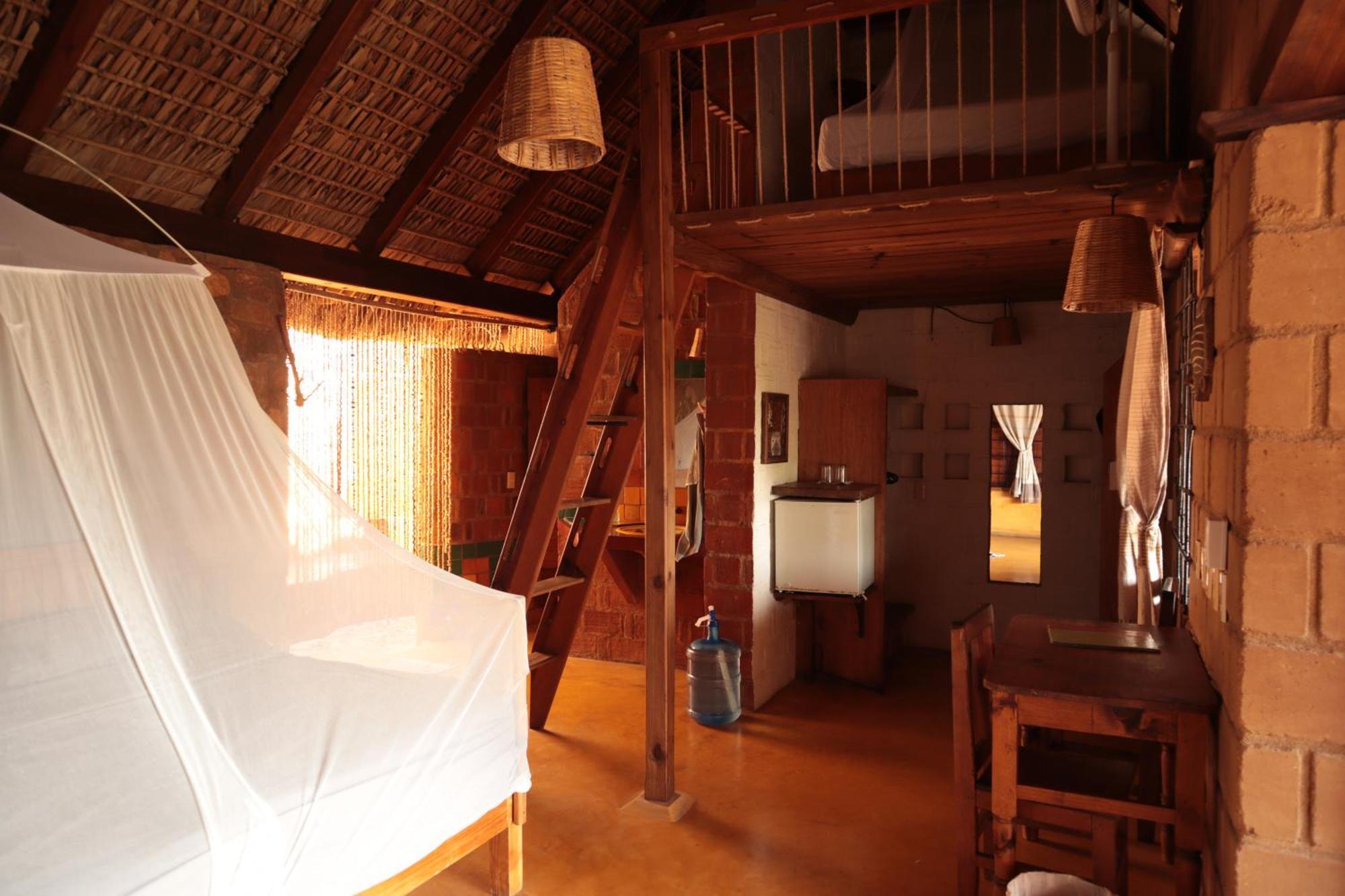 La Loma Linda, Bungalows, Yoga And Feldenkrais, Starlink Internet Зиполите Экстерьер фото